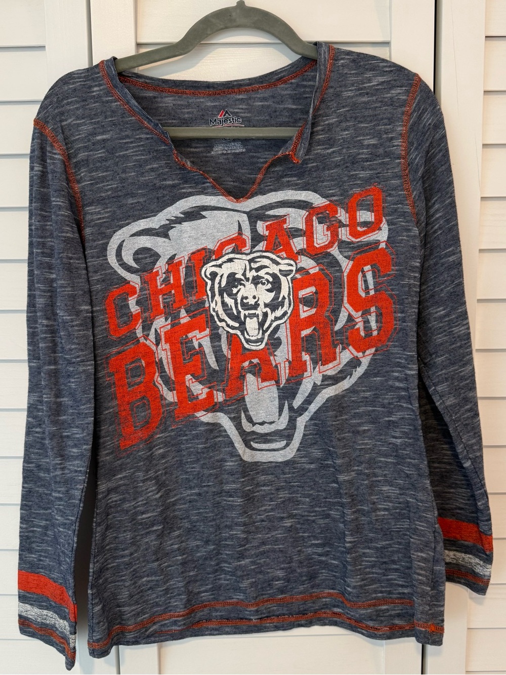 Majestic Women’s Chicago Bears Long-Sleeve Tee - Navy & Orange Football Fall
